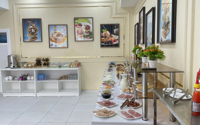 Chinor Hotel