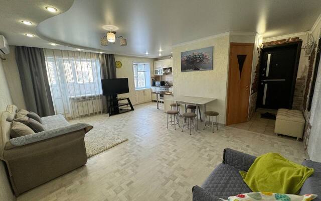 Na Gogolya 78 Flat