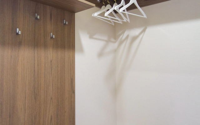 Yevrodvukhkomnatnaya S Sovremennym Remontom Flat