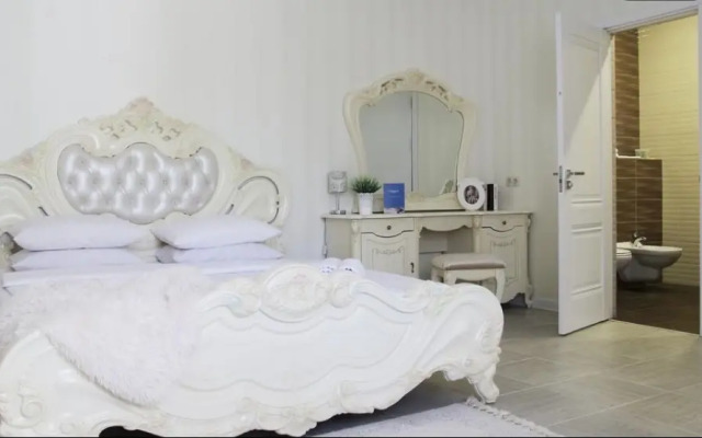 Lebediny Guest House