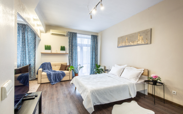 V Tsentre Okolo Zhuravinki Apartments