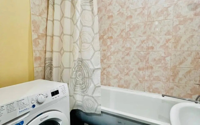 Dvukhkomnatnye Na Severe Goroda Apartments