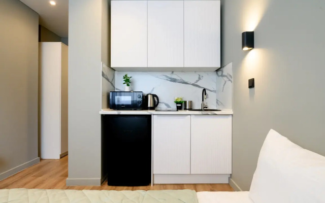 232 Leninskiy Pr 158 Apartments