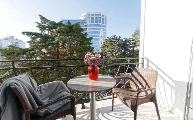 Red Apartments Pokrovskiy Park Tuya Apartments