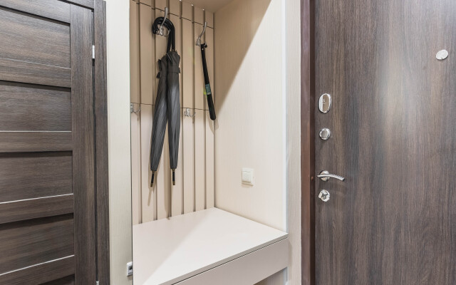 Studiya u metro Lomonosovskaya s luchshim remontom Flat