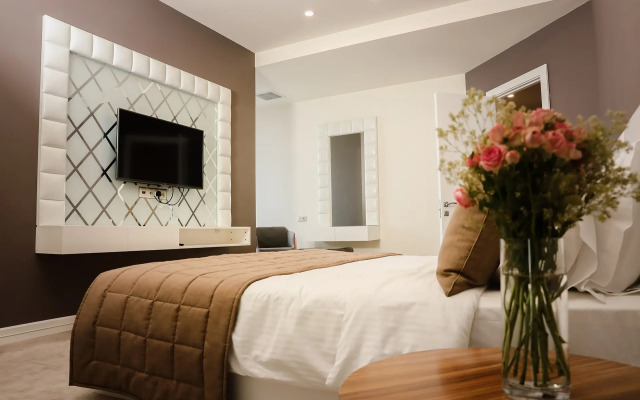 Opera Suite Hotel