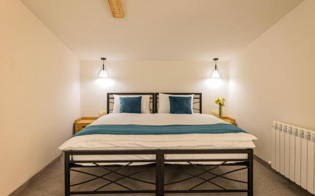Taniqinn Dilijan Hotel