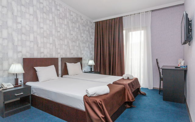Merlin Hotel