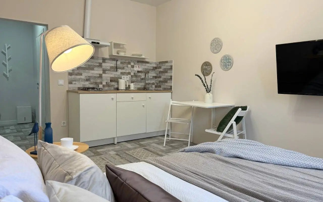 Komfortnaya Studiya vozle Morya na Tsokolnom Etazhe Flat