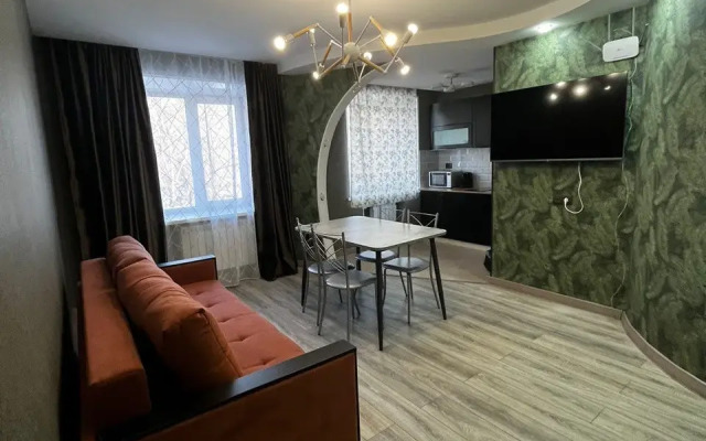 Апартаменты Уютная двухкомнатная квартира в центре