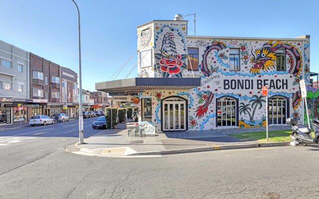 Private Beach House in Bondi Apartments