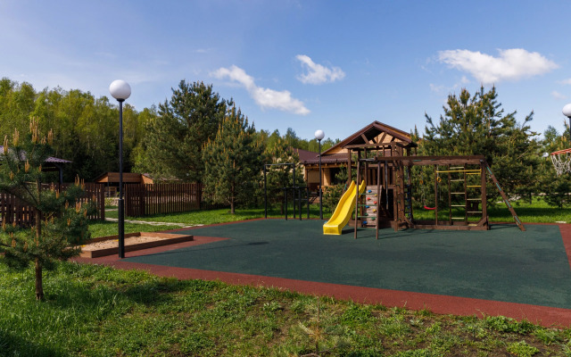 43m v lesnoy zone ryadom so Zvenigorodom Private House