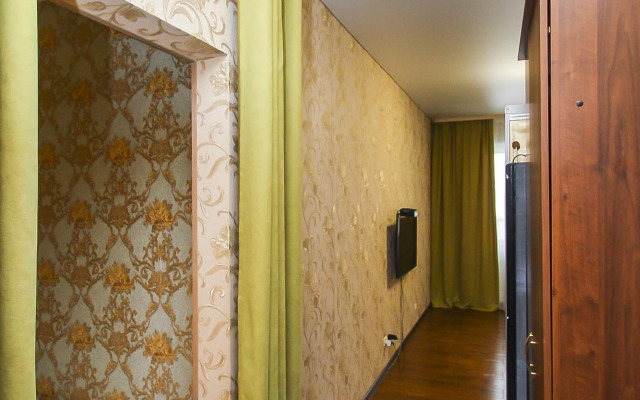 Квартира Студия Эконом около ТЦ Аура