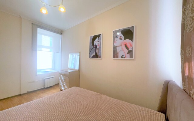 Апартаменты Sutkispb на Грибоедова 57