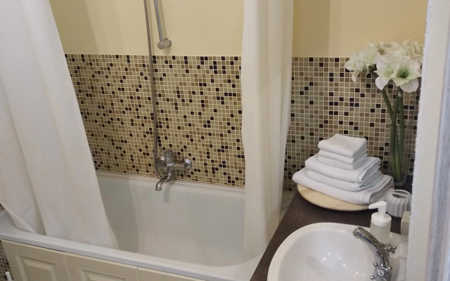 Studiya V Novom Zhilom Komplekse Flat