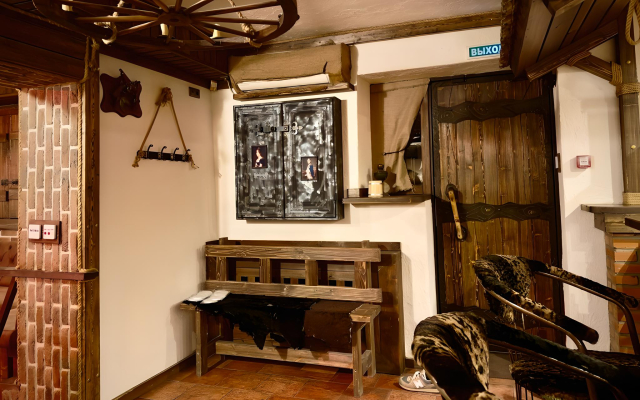 De Balzak Apartments