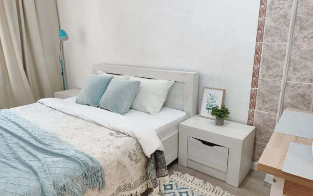 Studiya Ryadom s Kurortnoy Zonoy Apartments