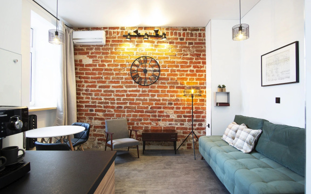 Surkova 20/6 GoldenRing Apartment 4