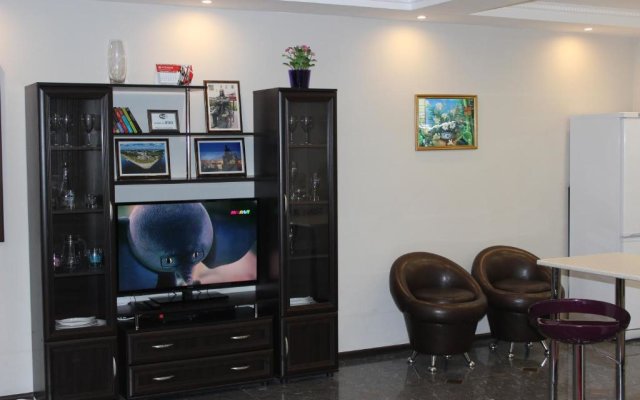 Chaikovsky Flat