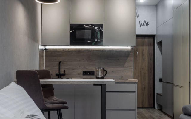 Stilnaya Studiya U Morya Flat