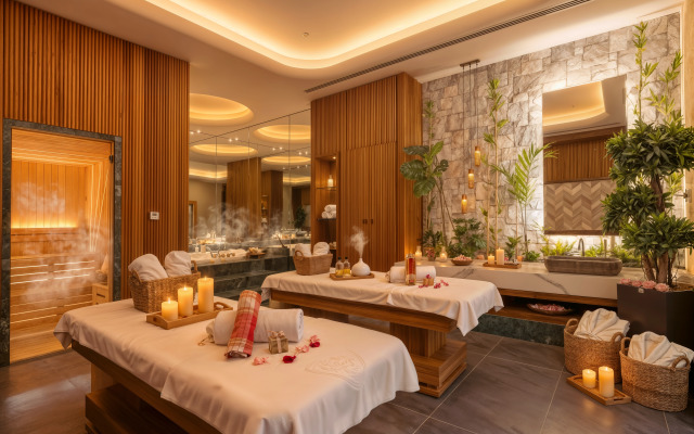 Merit Royal Gardens Hotel & Casino