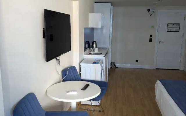 Апартаменты Orbi City