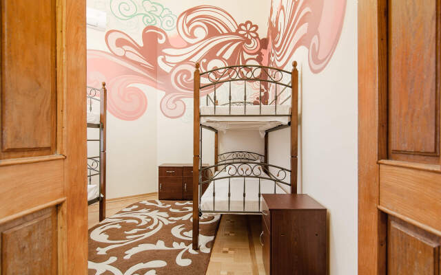 Mama Hostel