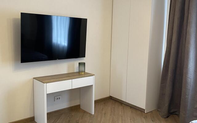 V Tsentre Na Chajkovskogo Apartments