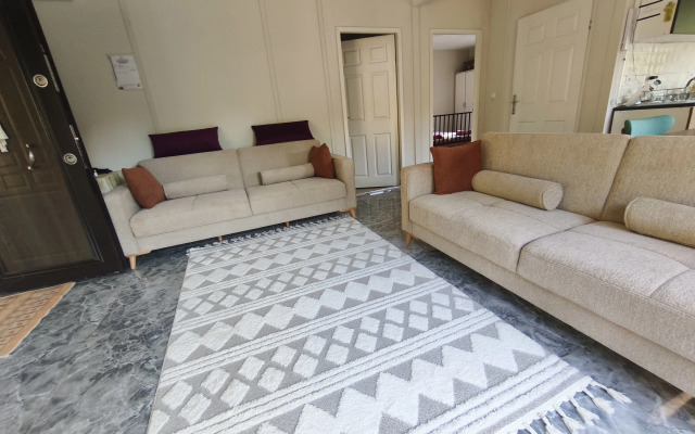Mürteza Çam Private house