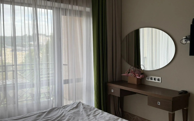 ZhK Green Park Apartments 1