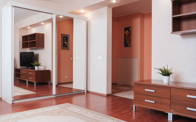 Квартира ApartHause рядом с КРК Уралец и м Чкаловская