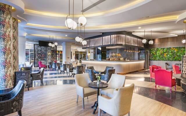 Kirman Belazur Resort & Spa - All Inclusive