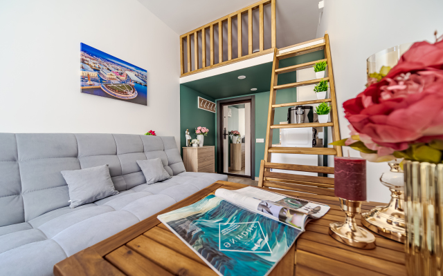 Gosti Na Ul. Koli Tomchaka Guest House