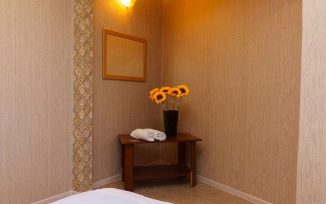 Квартира на Бульваре Роз 13