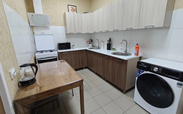 Квартира 5-комн. квартира на Садовой