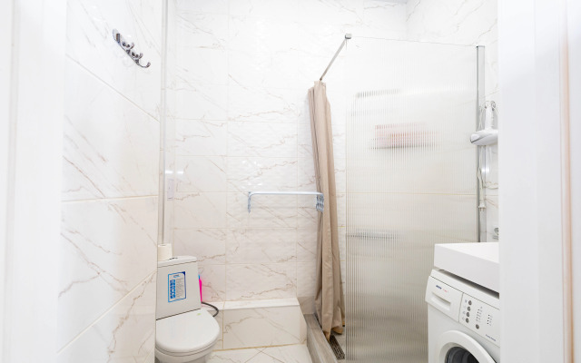 Апартаменты Современная студия возле озера