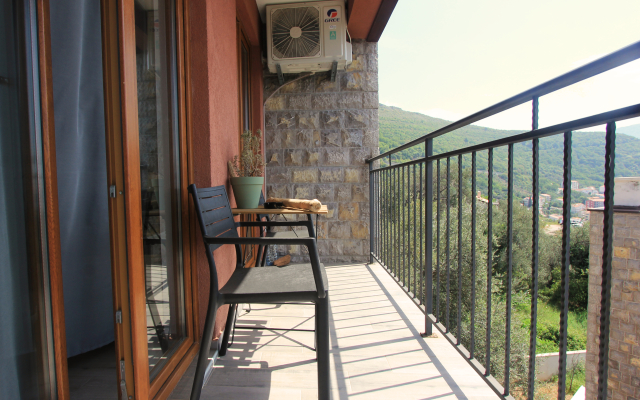 Romantic sea View Apartment in Petrovac Apartments