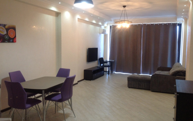 Uluchshennyye nomera s odnoy spal'ney i vidom na more Apartments
