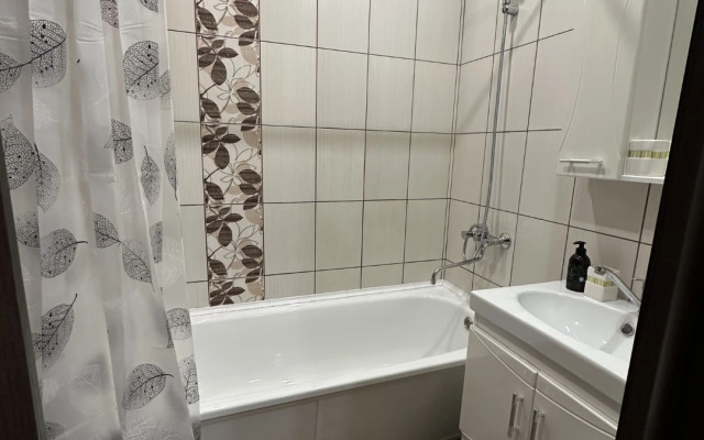 V Krasnooktyabryskom Rayone Flat