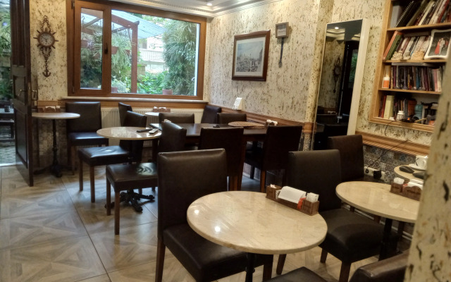 Kosk Hotel