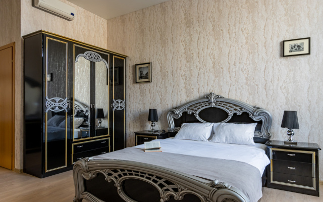 Nomera Na Ploschadi Vosstaniya Guest house