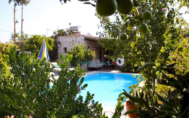 Limon by Important Group Travel Villa