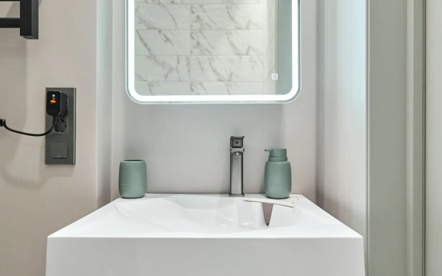 Квартира Теплая Возле Центральной Больницы