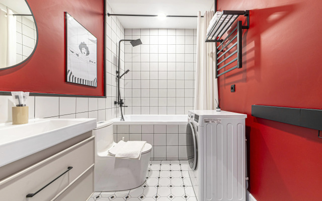 U metro Ladozhskaya Flat