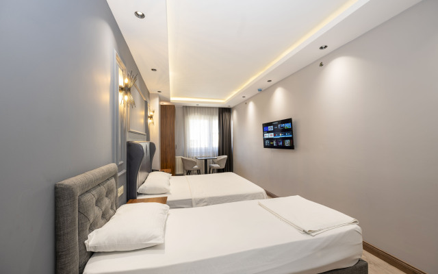 Отель Comfort Suites