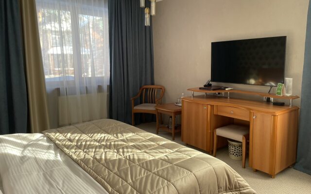 Ekaterininskij Dvor Hotel