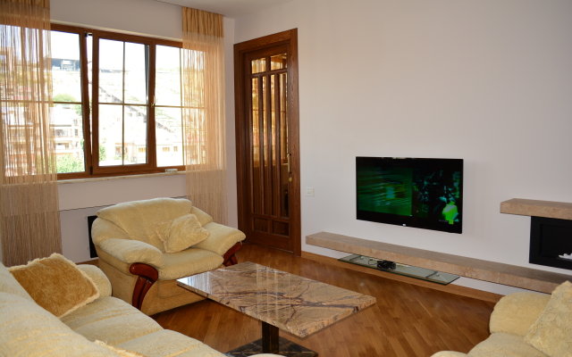 Cascad Ellite PH Apartments