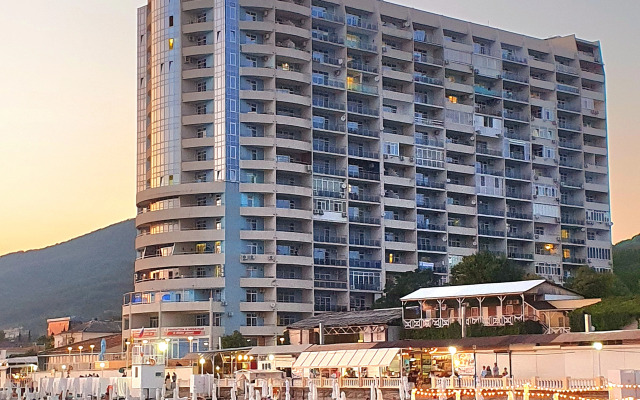 2-kh Komnatnaya Na Beregu Morya Flat