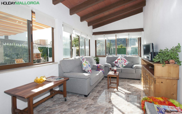 Eternal Sunshine Villa