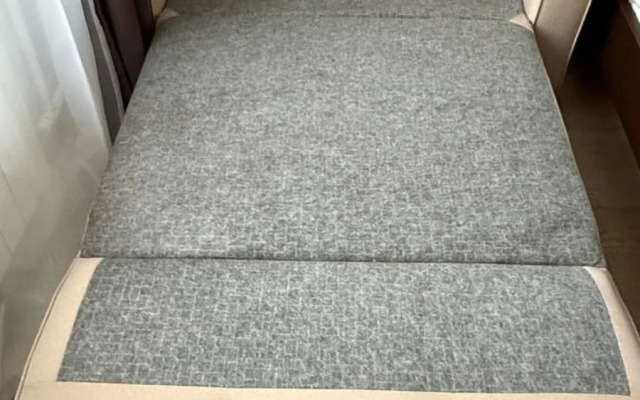 Квартира двушка в центре Сочи кровать и диван